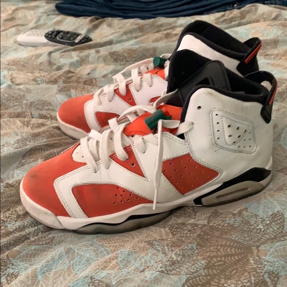 6.5y Gatorade 6s - Picture 1 of 4
